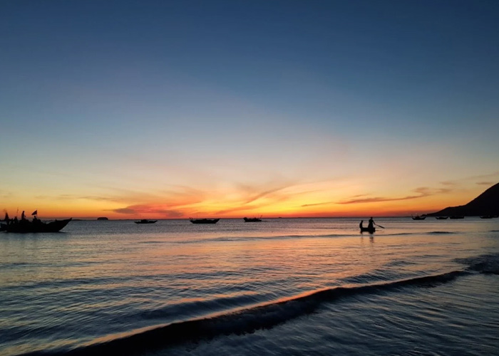 ảnh biển mờ ảo