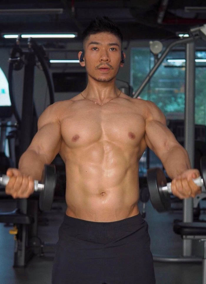 Ảnh 6 múi luôn thu hút mọi ánh nhìn