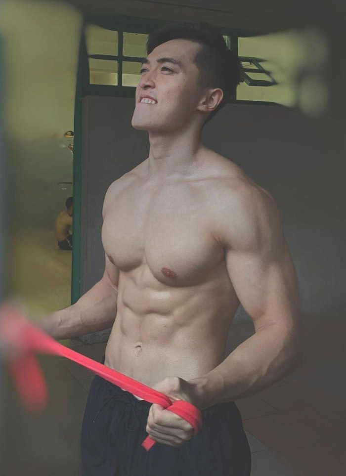 ảnh 6 múi che mặt
