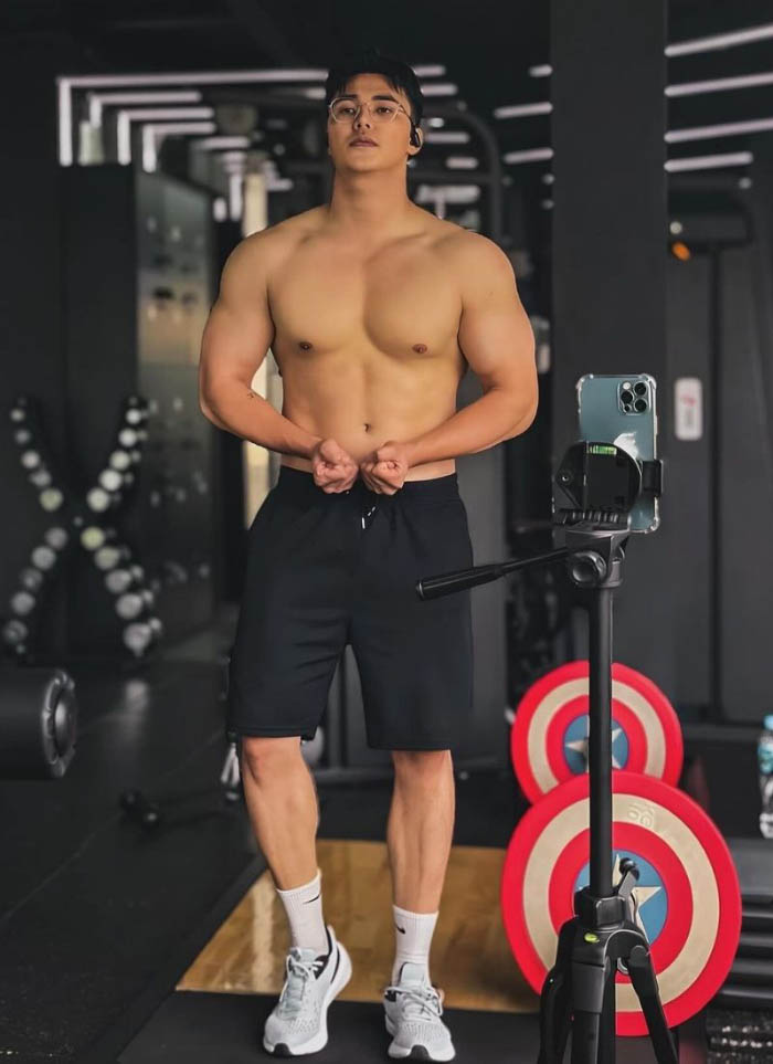 ảnh 6 múi nữ