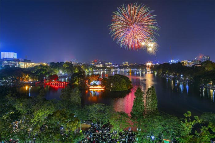 Ảnh Hà Nội pháo hoa