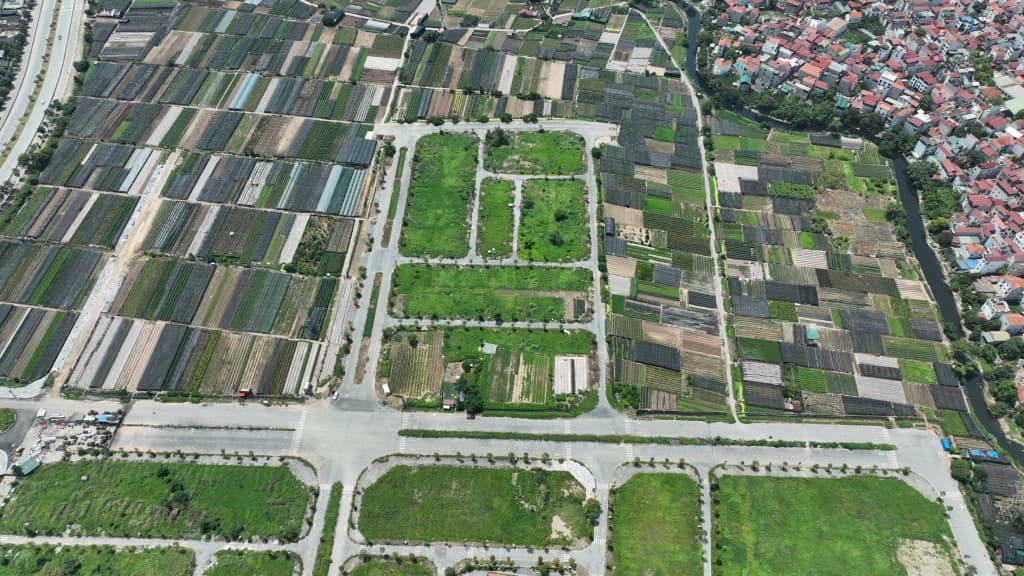 Phân khu DV12 khu đô thị Tây Tựu nổi bật với các cụm tiện ích quan trọng, nổi bật; đáp ứng được nhu cầu học tập, sinh hoạt và giải trí