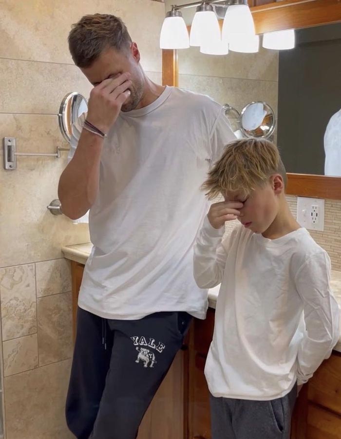 Hình ảnh bố và con hạnh phúc bên nhau