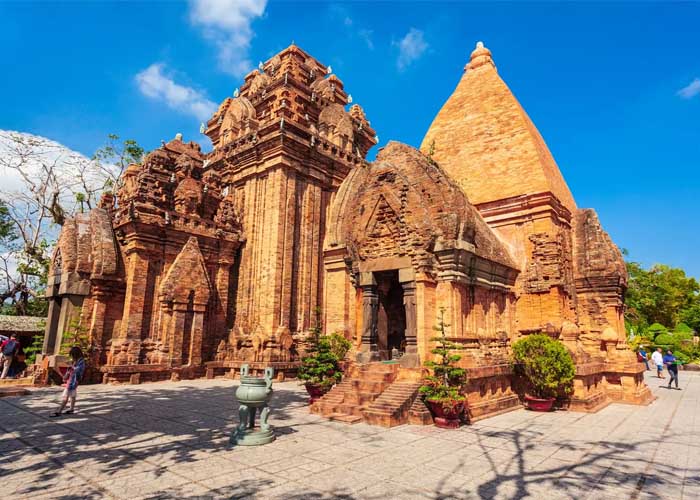 Ảnh toà tháp Ponagar
