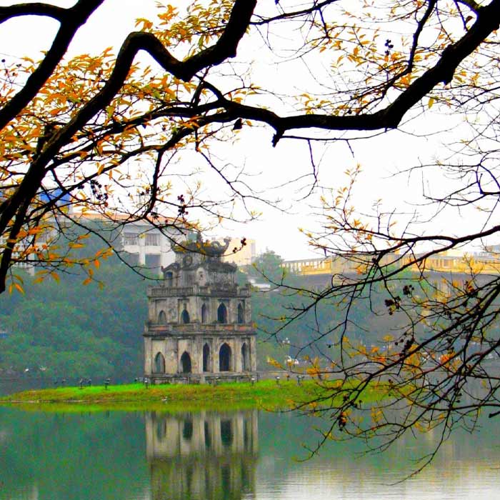 Đường dạo quanh Hồ Gươm