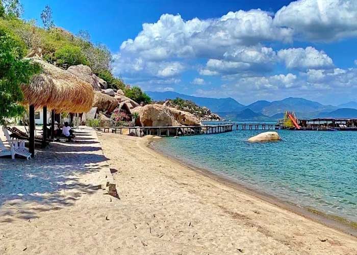 Hình ảnh bãi biển ở Nha Trang đẹp