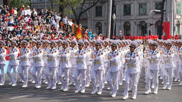 Hình ảnh diễu binh