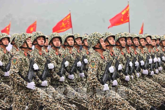 Hình ảnh diễu binh