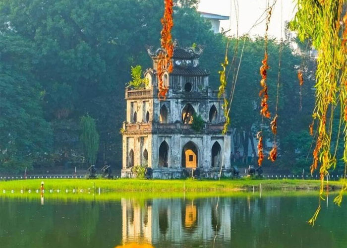 Sóng gợn mặt hồ gươm