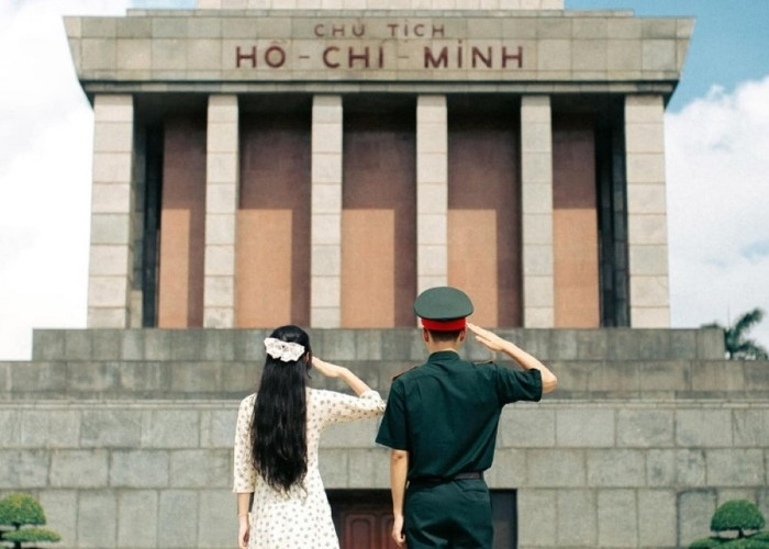 Ảnh check in ở lăng Bác