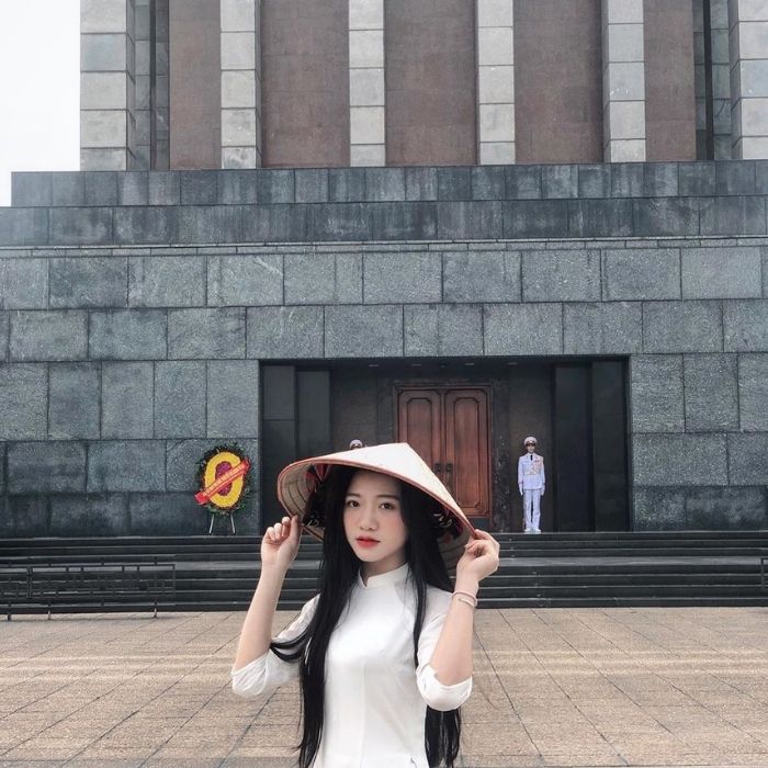 Ảnh check in ở lăng Bác