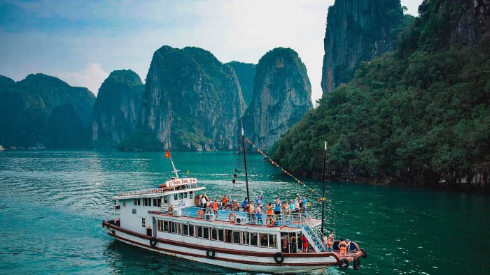 Ảnh vịnh Hạ Long bình minh