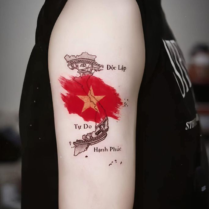 Hình xăm vẽ tay bản đồ Việt Nam